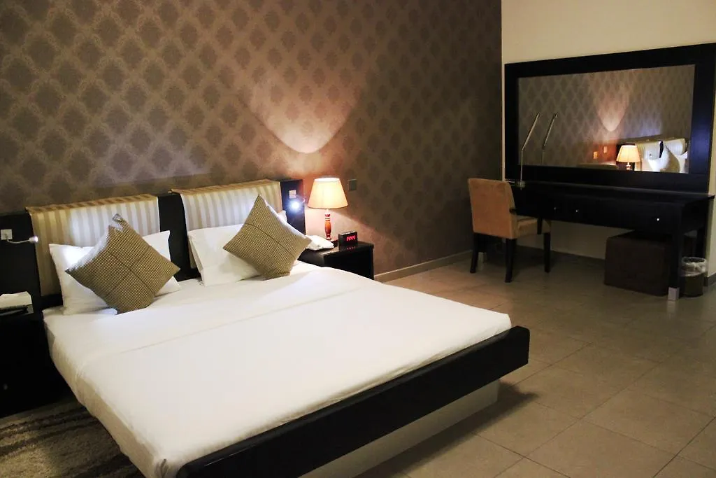 Royal Ascot Hotel Apartment - Kirklees 2 Dubai 4*,  United Arab Emirates