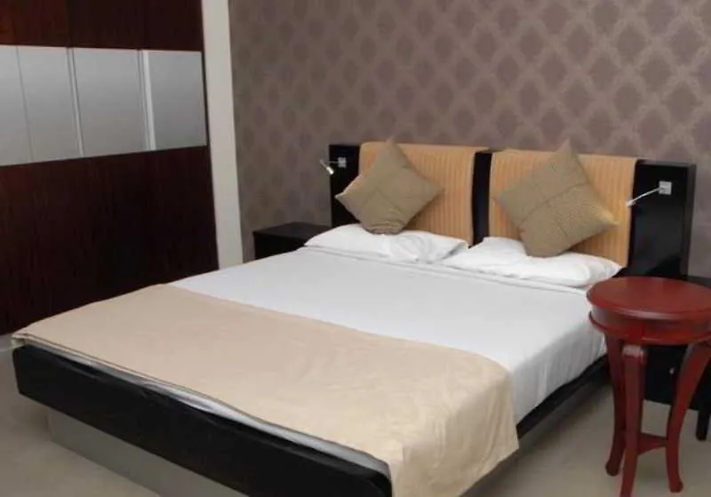 Royal Ascot Hotel Apartment - Kirklees 2 Dubaj