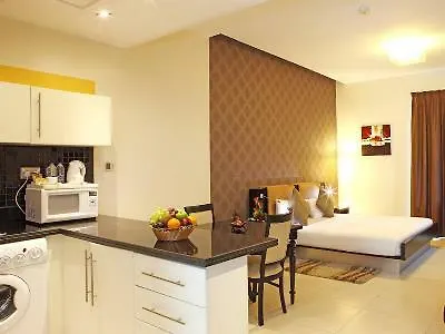 Royal Ascot Hotel Apartment - Kirklees 2 Dubai United Arab Emirates