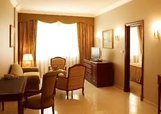 Royal Ascot Hotel Apartment - Kirklees 2 Dubai 4*,